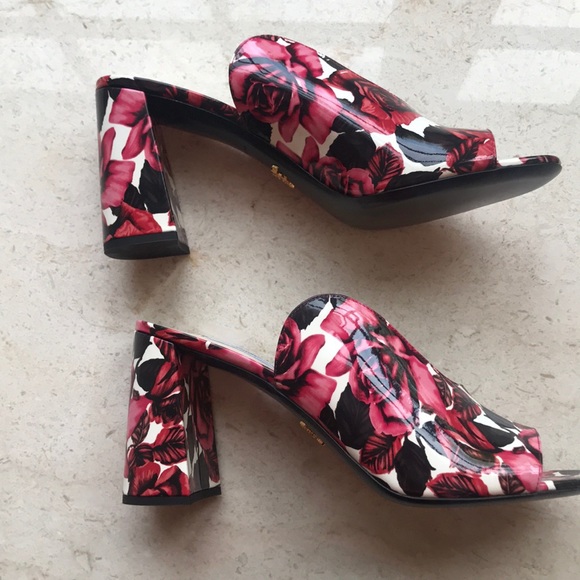 Prada sandals - Picture 3 of 5